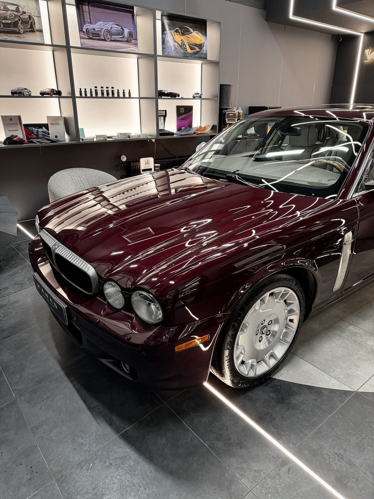 Jaguar XJ Daimler — полировка, керамика и химчистка салона